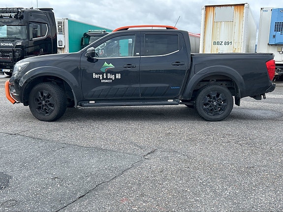 Nissan Navara 2 of 6