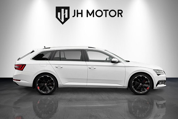 Skoda Superb 7 of 22