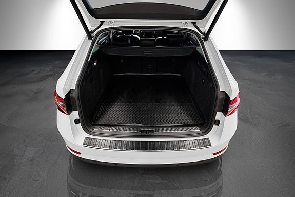 Skoda Superb 15 of 22