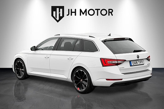 Skoda Superb 4 of 22