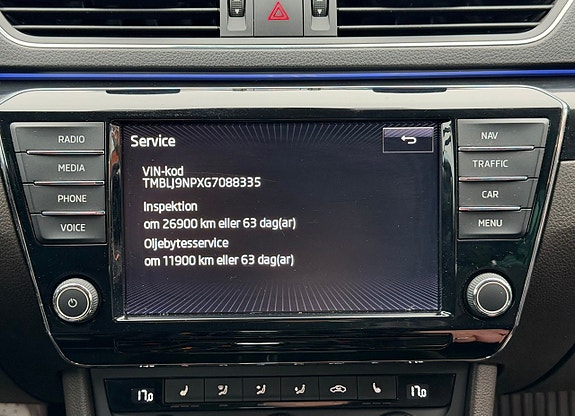 Skoda Superb 18 of 22