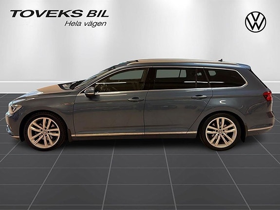 Volkswagen Passat 5 of 23
