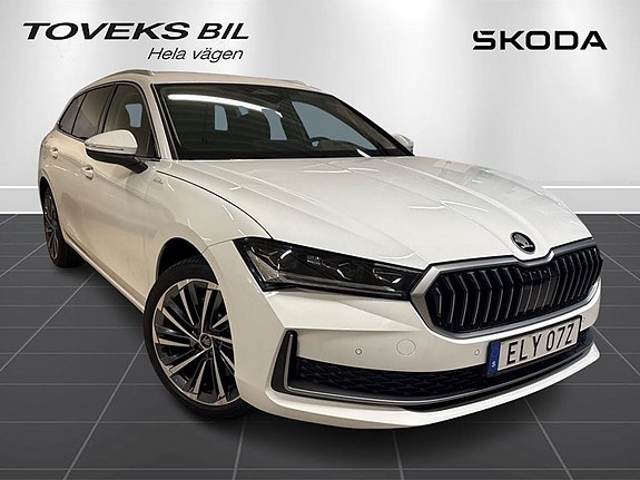 Skoda Superb 6 of 21