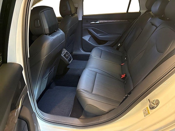 Skoda Superb 19 of 21