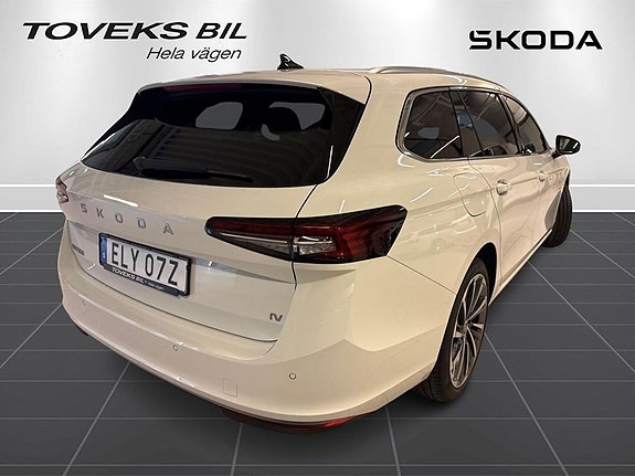 Skoda Superb 3 of 21