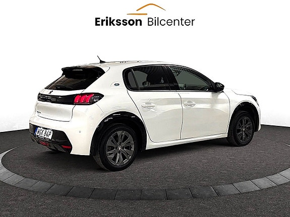 Peugeot e-208 5 of 24