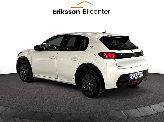 Peugeot e-208 4 of 24