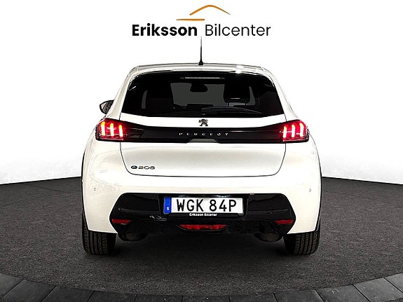 Peugeot e-208 6 of 24