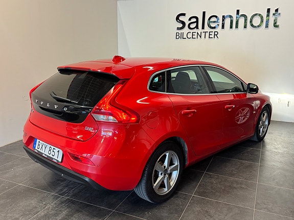 Volvo V40 6 of 26