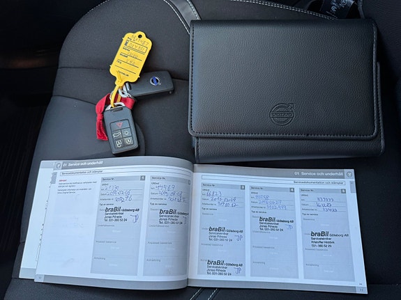 Volvo V40 25 of 26