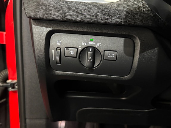Volvo V40 22 of 26
