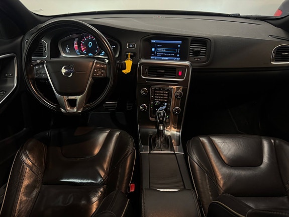Volvo S60 15 of 26