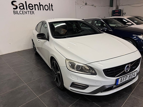 Volvo S60 4 of 26