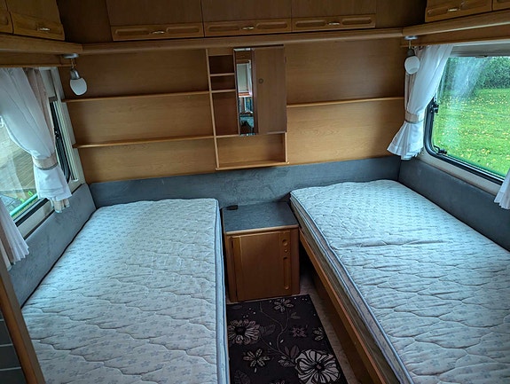 Adria Unica 562 4 of 8