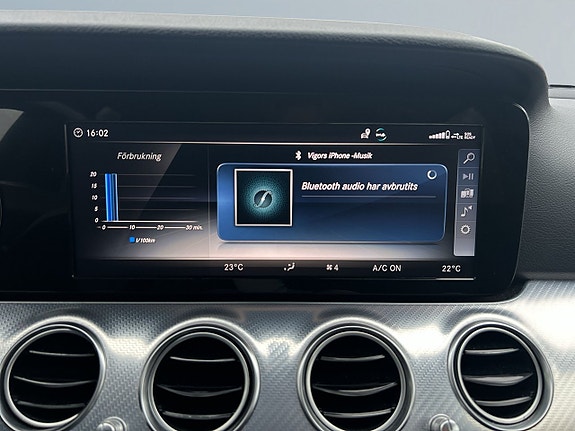 Mercedes-Benz E220 14 of 25