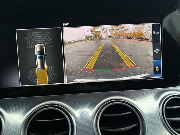 Mercedes-Benz E220 22 of 25