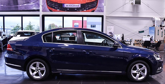 Volkswagen Passat 3 of 10