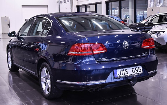 Volkswagen Passat 6 of 10