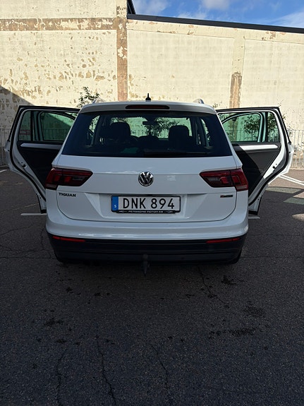 Volkswagen Tiguan 8 of 11
