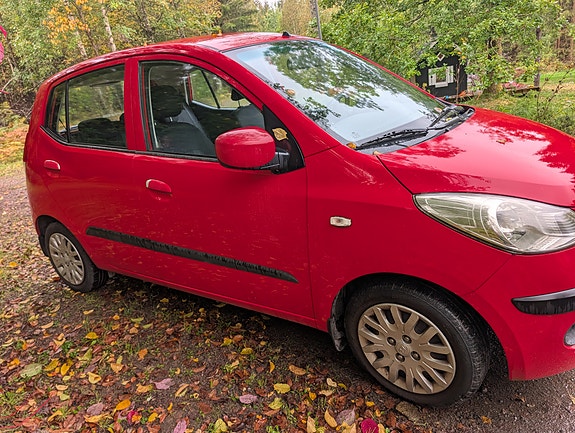 Hyundai i10 4 of 16