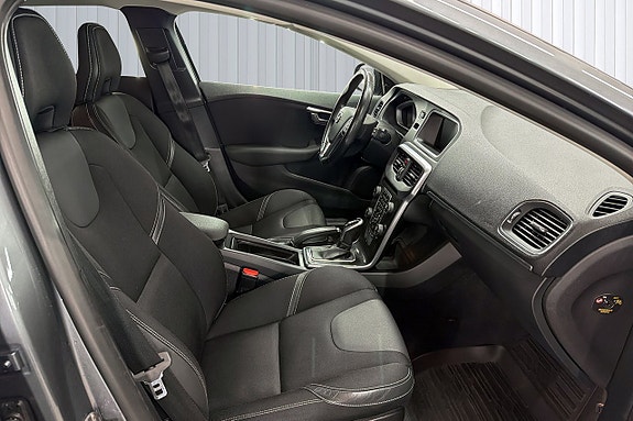 Volvo V40 18 of 20