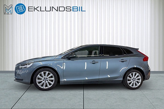 Volvo V40 3 of 20