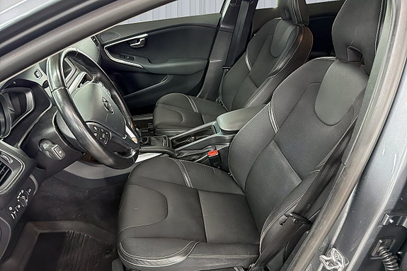Volvo V40 17 of 20