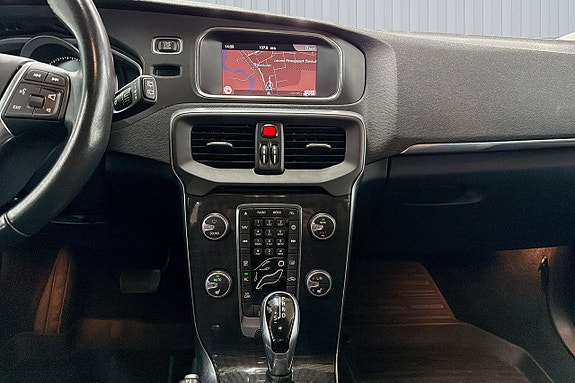 Volvo V40 11 of 20