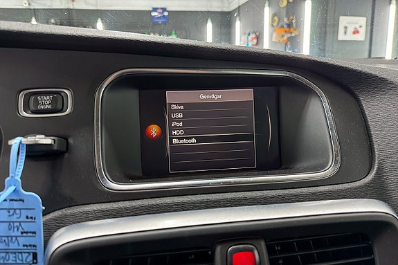 Volvo V40 13 of 20
