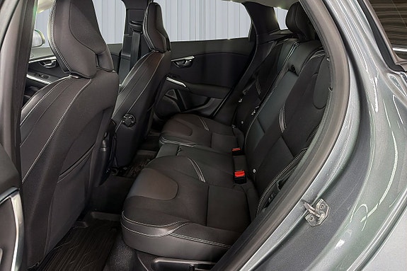 Volvo V40 19 of 20