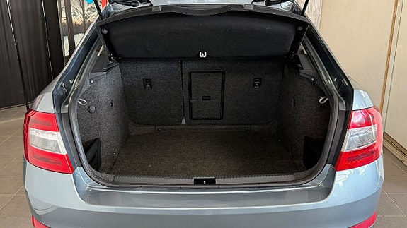 Skoda Octavia 8 of 17