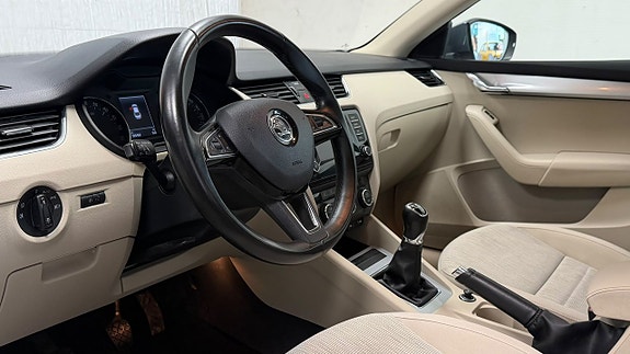 Skoda Octavia 9 of 17