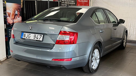 Skoda Octavia 5 of 17