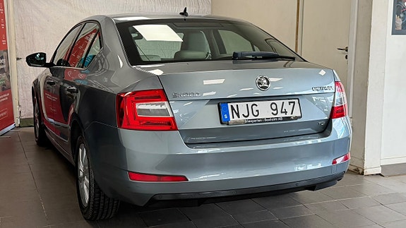 Skoda Octavia 6 of 17