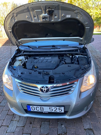 Toyota Avensis 11 of 12