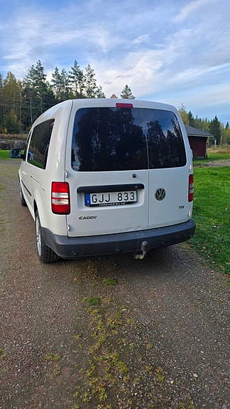 Volkswagen Caddy Maxi 3 of 12