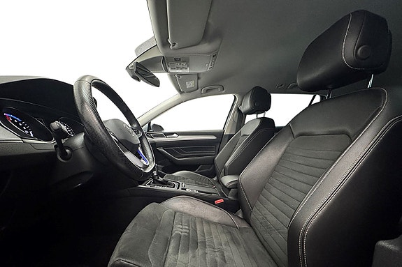 Volkswagen Passat 12 of 30