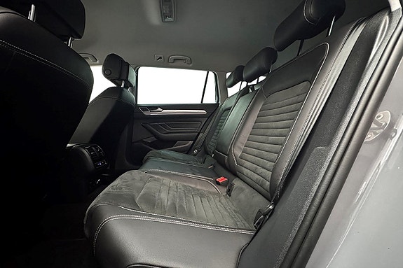 Volkswagen Passat 15 of 30