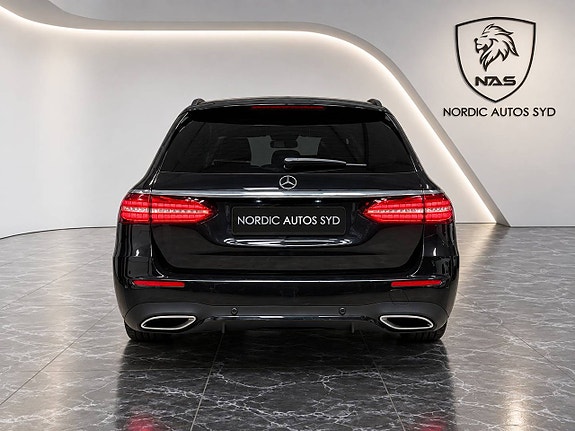 Mercedes-Benz E220 5 of 21