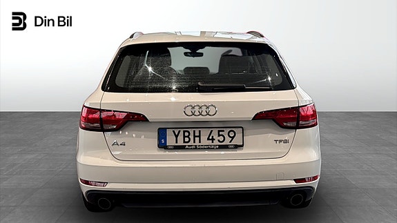 Audi A4 5 of 13