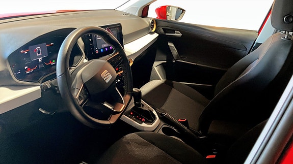 Seat Arona 7 of 12