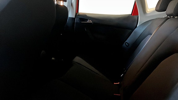 Seat Arona 11 of 12