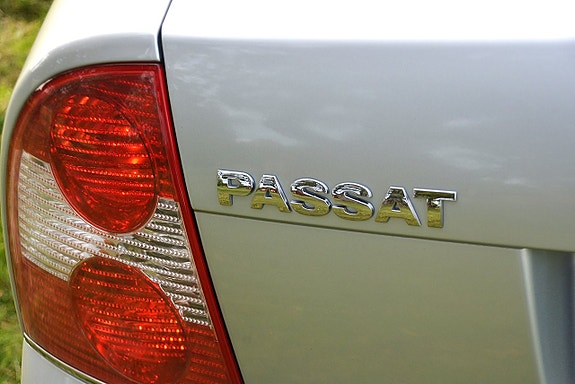 Volkswagen Passat 9 of 21