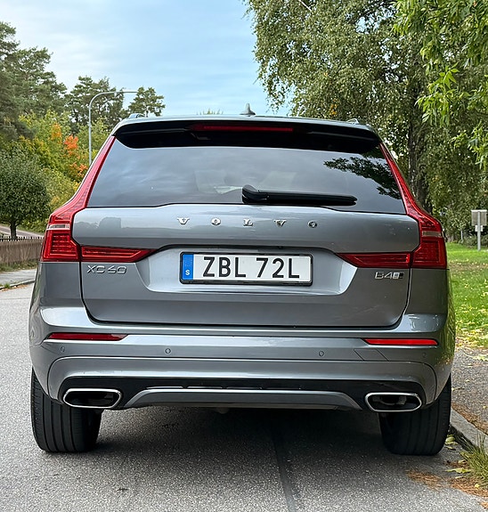 Volvo XC60 5 of 12
