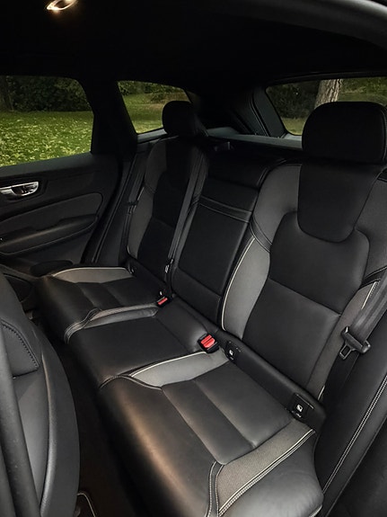Volvo XC60 11 of 12