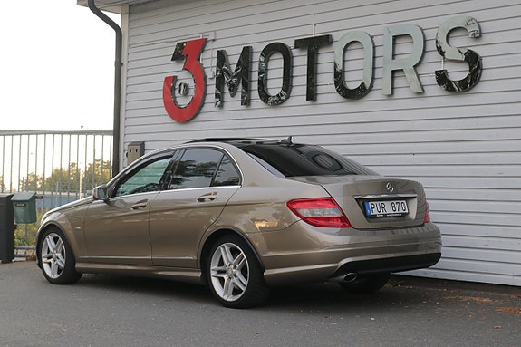 Mercedes-Benz C220 8 of 16