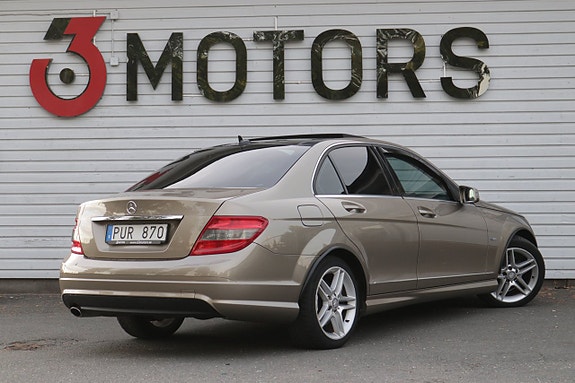 Mercedes-Benz C220 5 of 16