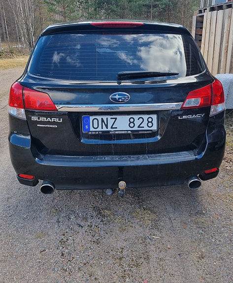 Subaru Legacy 5 of 10