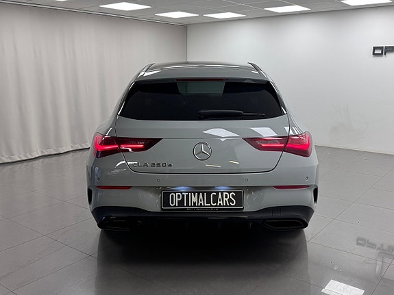 Mercedes-Benz CLA250 e 10 of 18