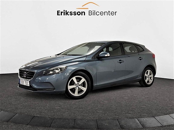 Volvo V40 9 of 22